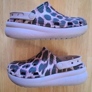 Crocs Classic Animal Print (Girls J5/Women 7)Purple Leopard Cutie Clogs 207838